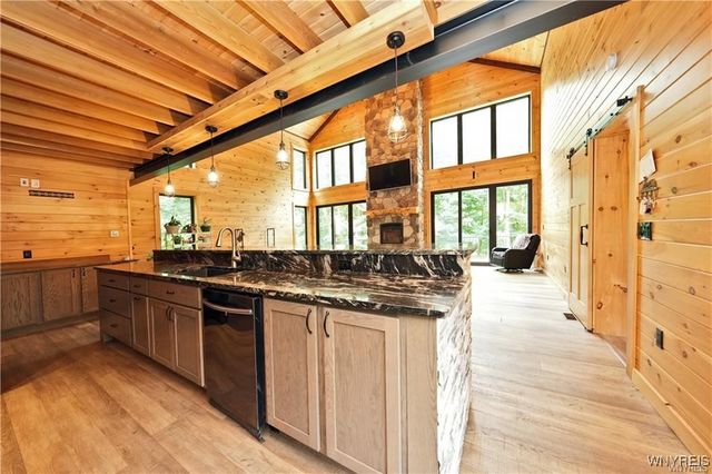 11920 Old Hanford Road, Hanover, NY 14136