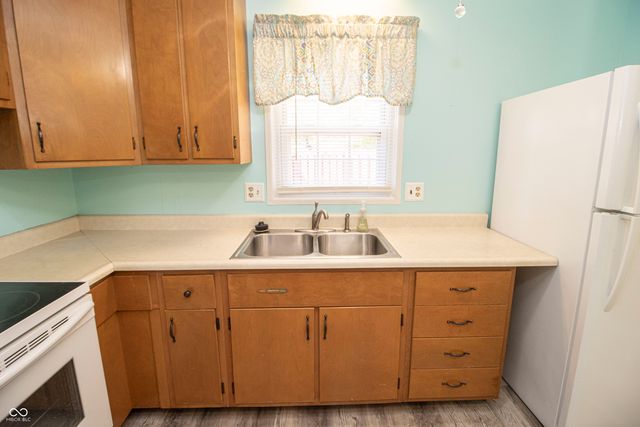 720 Southfield Court, Indianapolis, IN 46227