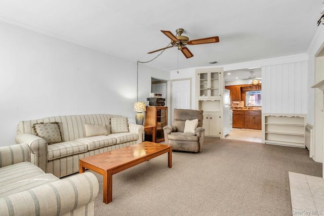 5 Sherwood Road, Glen Cove, NY 11542