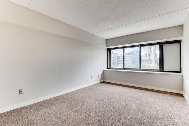 1920 S 1st Street 304, Minneapolis, MN 55454