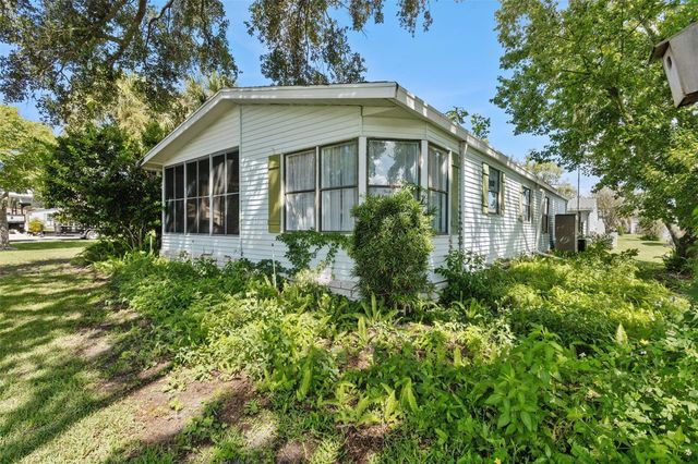 25040 BETTON HILL, Leesburg, FL 34748