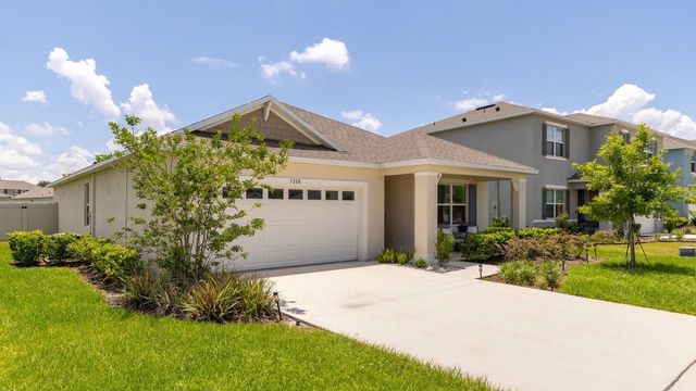 5208 GREENHEART AVENUE, Mount Dora, FL 32757