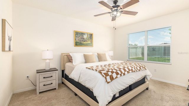 5208 GREENHEART AVENUE, Mount Dora, FL 32757