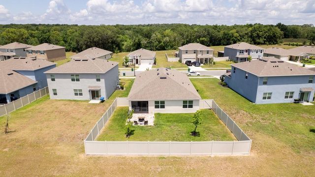 5208 GREENHEART AVENUE, Mount Dora, FL 32757