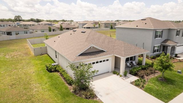 5208 GREENHEART AVENUE, Mount Dora, FL 32757