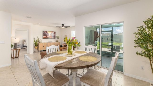5208 GREENHEART AVENUE, Mount Dora, FL 32757