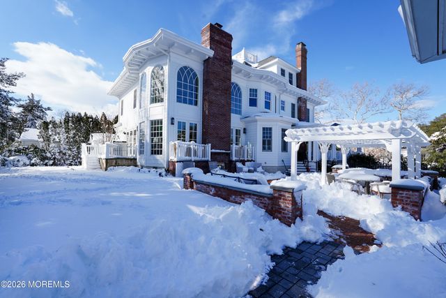 212 Crescent Parkway, Sea Girt, NJ 08750