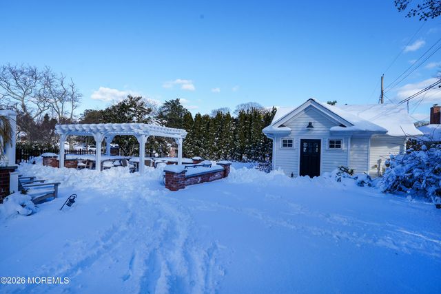 212 Crescent Parkway, Sea Girt, NJ 08750