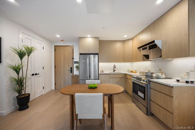 35-30 146th Street 309, Flushing, NY 11354