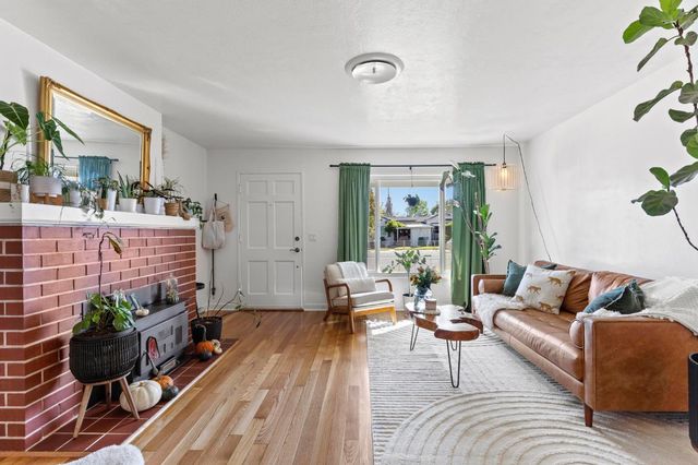 109 E 13th St, Marysville, CA 95901