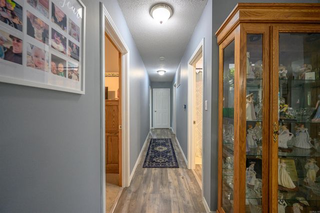 140 N Spring Street, Melbourne, AR 72556