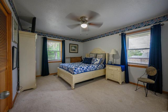 140 N Spring Street, Melbourne, AR 72556