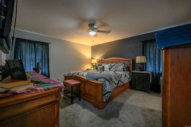 140 N Spring Street, Melbourne, AR 72556