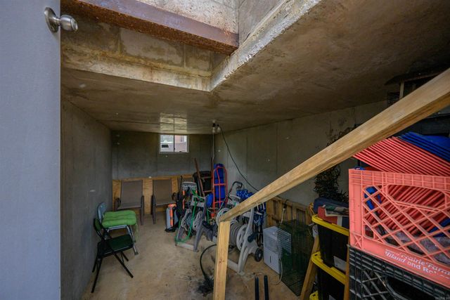 140 N Spring Street, Melbourne, AR 72556