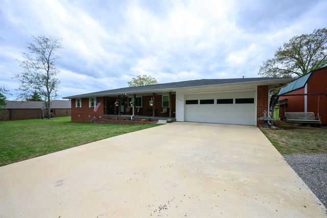 140 N Spring Street, Melbourne, AR 72556