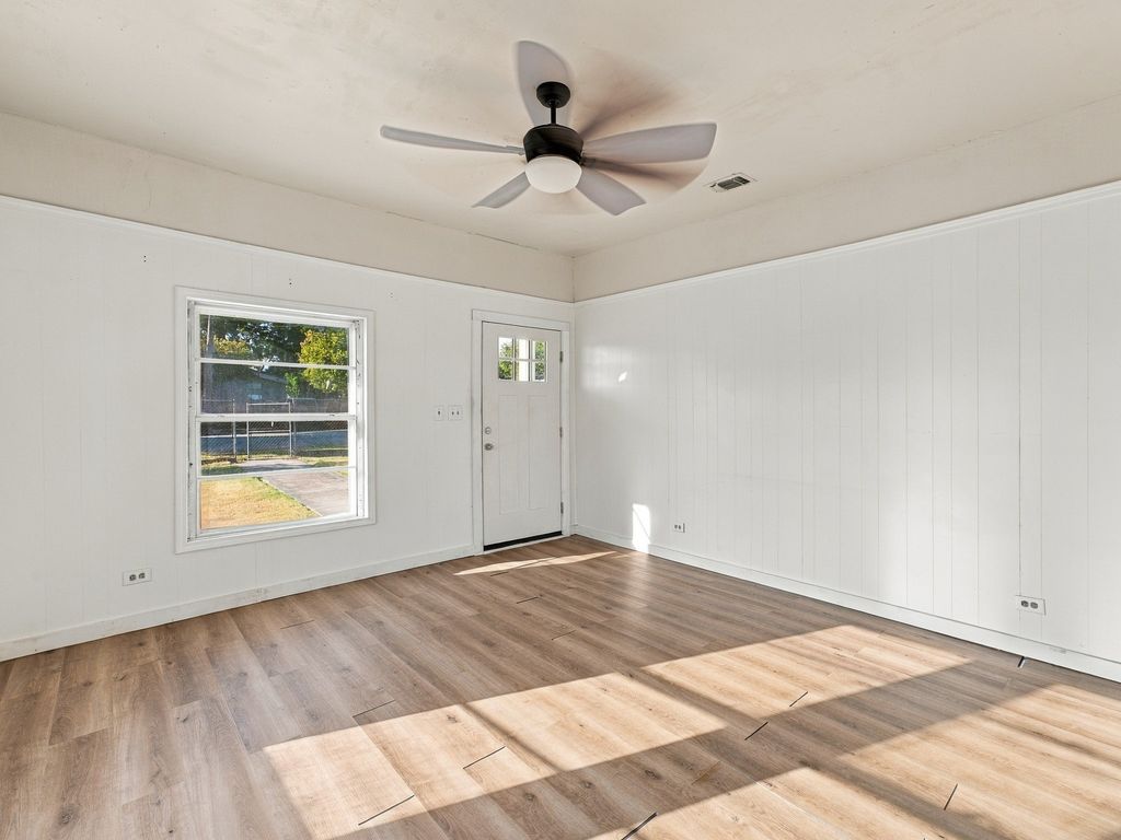 503 E Main Street, Decatur, TX 76234 — photo 5
