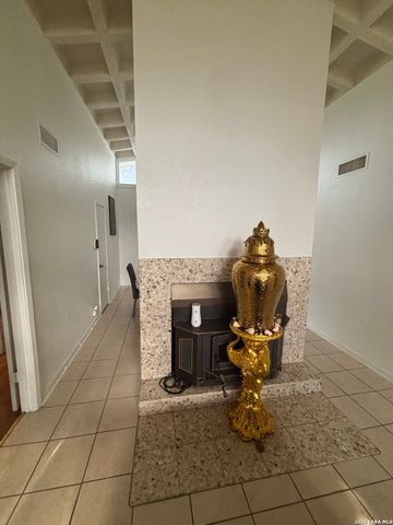 3280 GOPHER HL, San Antonio, TX 78263