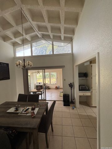3280 GOPHER HL, San Antonio, TX 78263