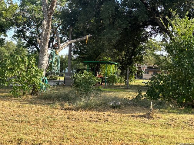 3280 GOPHER HL, San Antonio, TX 78263