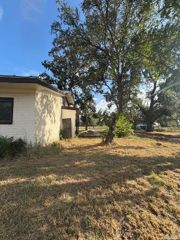 3280 GOPHER HL, San Antonio, TX 78263