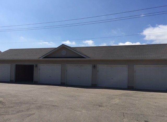 3243 Stratford Court 2C, Lake Bluff, IL 60044