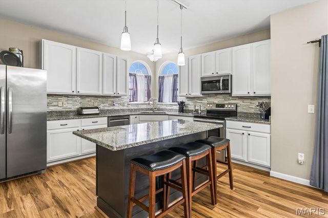 1401 Double Eagle Circle, Belleville, IL 62220