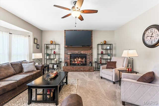 1401 Double Eagle Circle, Belleville, IL 62220