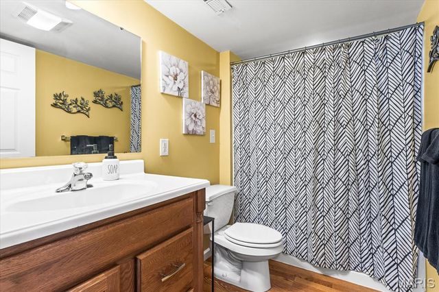 1401 Double Eagle Circle, Belleville, IL 62220