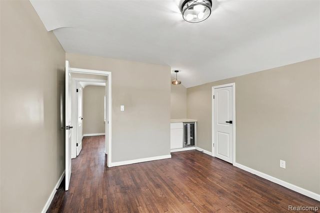 10346 Lakepointe Street, Detroit, MI 48224