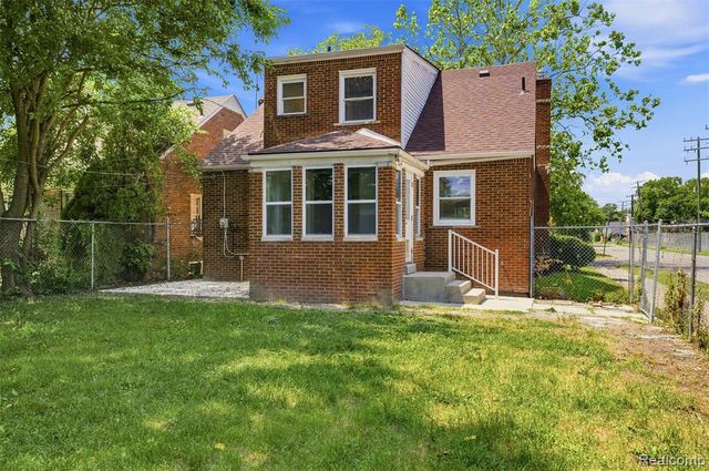 10346 Lakepointe Street, Detroit, MI 48224