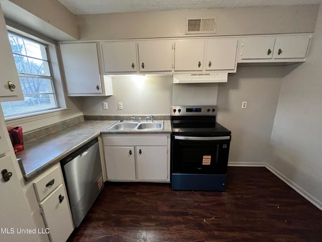 6470 Forest Glen Drive, Horn Lake, MS 38637