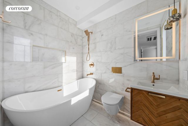 41 SUMMIT Street, New York City, NY 11231