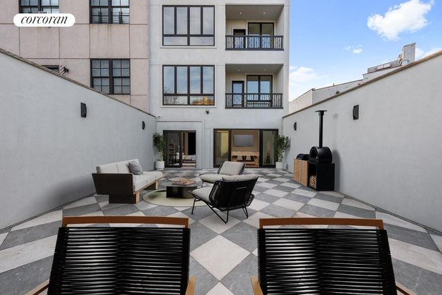 41 SUMMIT Street, New York City, NY 11231