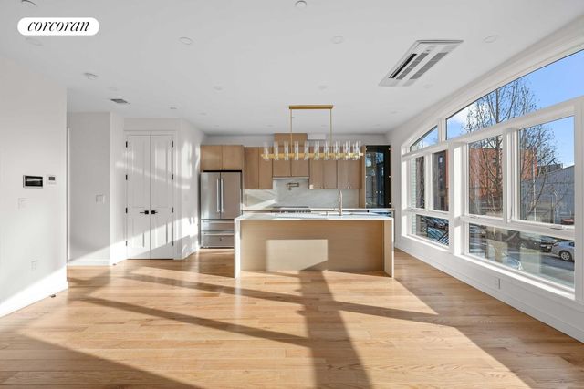 41 SUMMIT Street, New York City, NY 11231