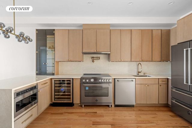 41 SUMMIT Street, New York City, NY 11231