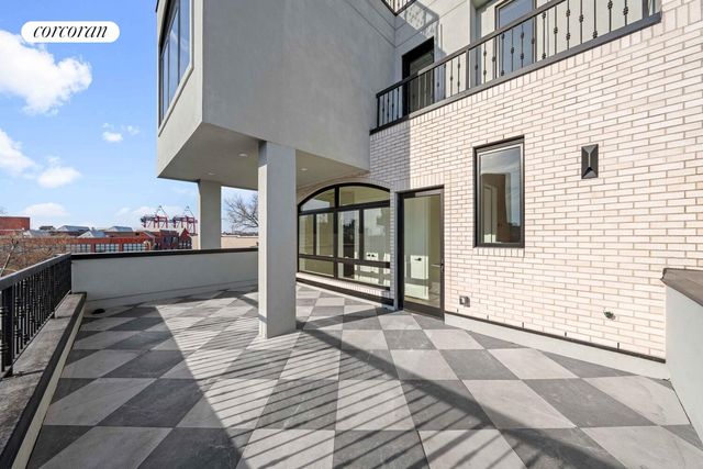 41 SUMMIT Street, New York City, NY 11231