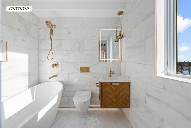 41 SUMMIT Street, New York City, NY 11231