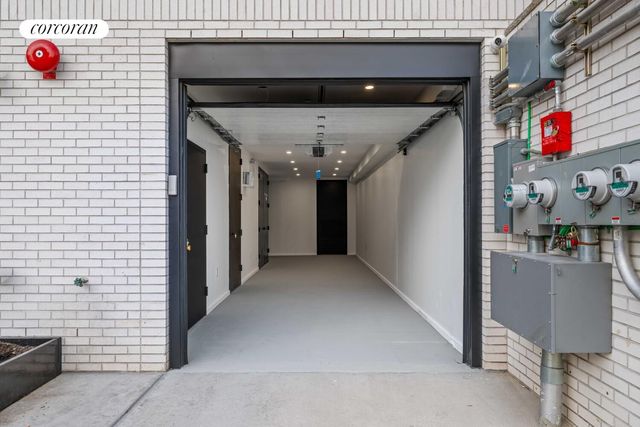 41 SUMMIT Street, New York City, NY 11231