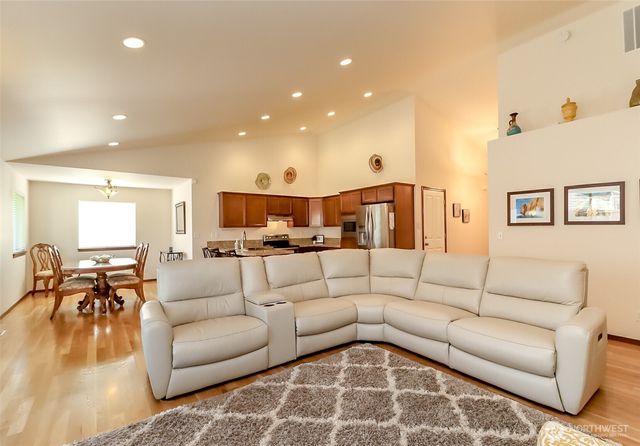 315 Dennis Way, Monroe, WA 98272