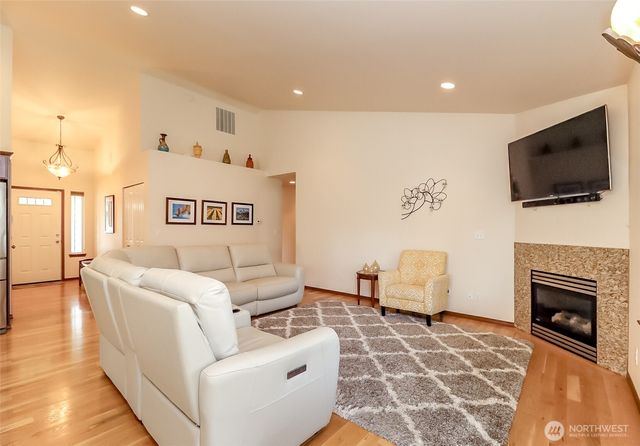 315 Dennis Way, Monroe, WA 98272