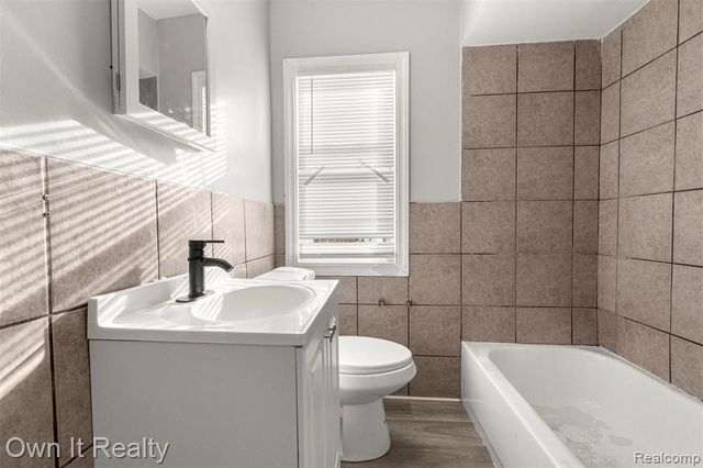 15766 Hartwell Street, Detroit, MI 48227