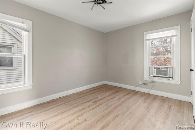 15766 Hartwell Street, Detroit, MI 48227