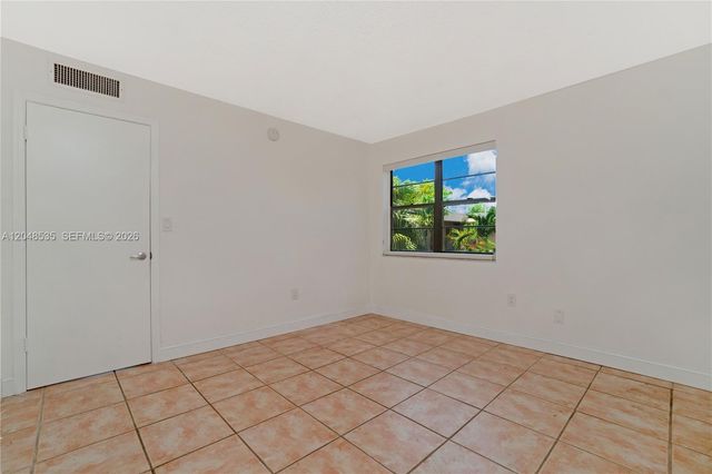 10525 SW 112th Avenue 309, Miami, FL 33176