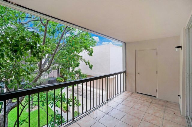 10525 SW 112th Avenue 309, Miami, FL 33176