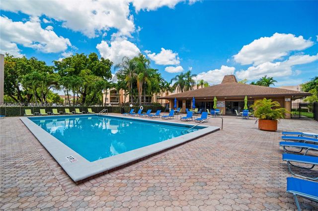 10525 SW 112th Avenue 309, Miami, FL 33176
