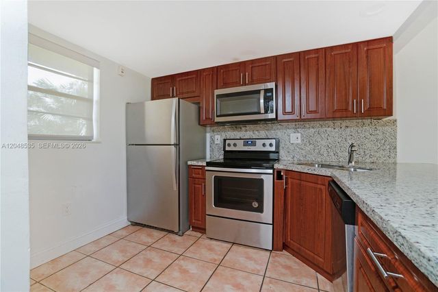 10525 SW 112th Avenue 309, Miami, FL 33176