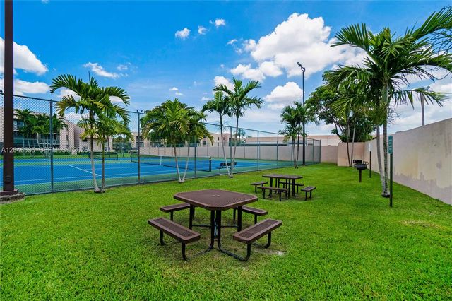 10525 SW 112th Avenue 309, Miami, FL 33176
