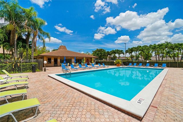 10525 SW 112th Avenue 309, Miami, FL 33176