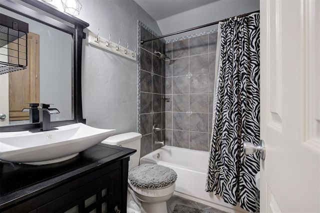 16120 Rim Road, Edmond, OK 73013