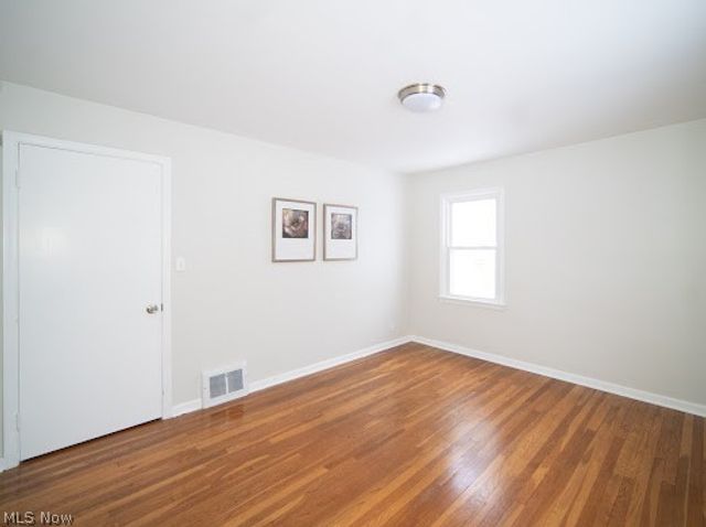 1662 Hawthorne Drive, Mayfield Heights, OH 44124